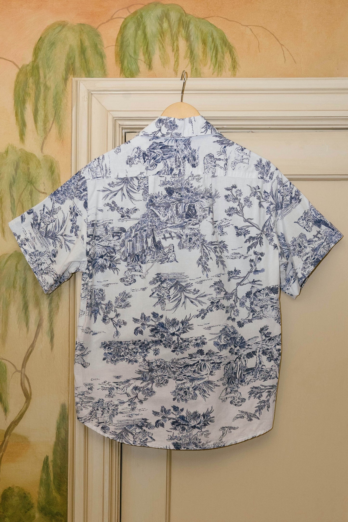 Trev Button Down (Sizes S, M)