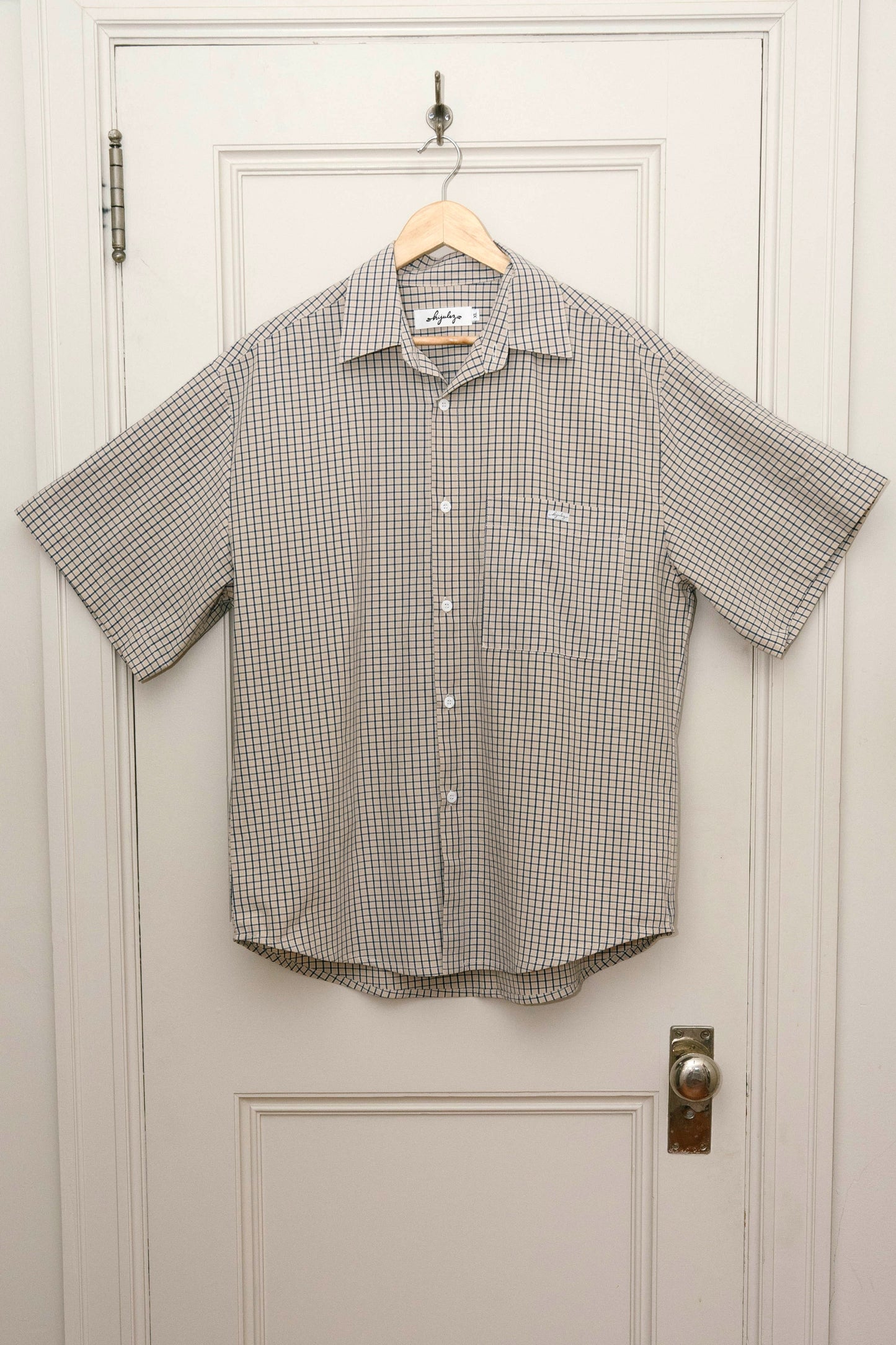 Trev Button Down (Size XL)