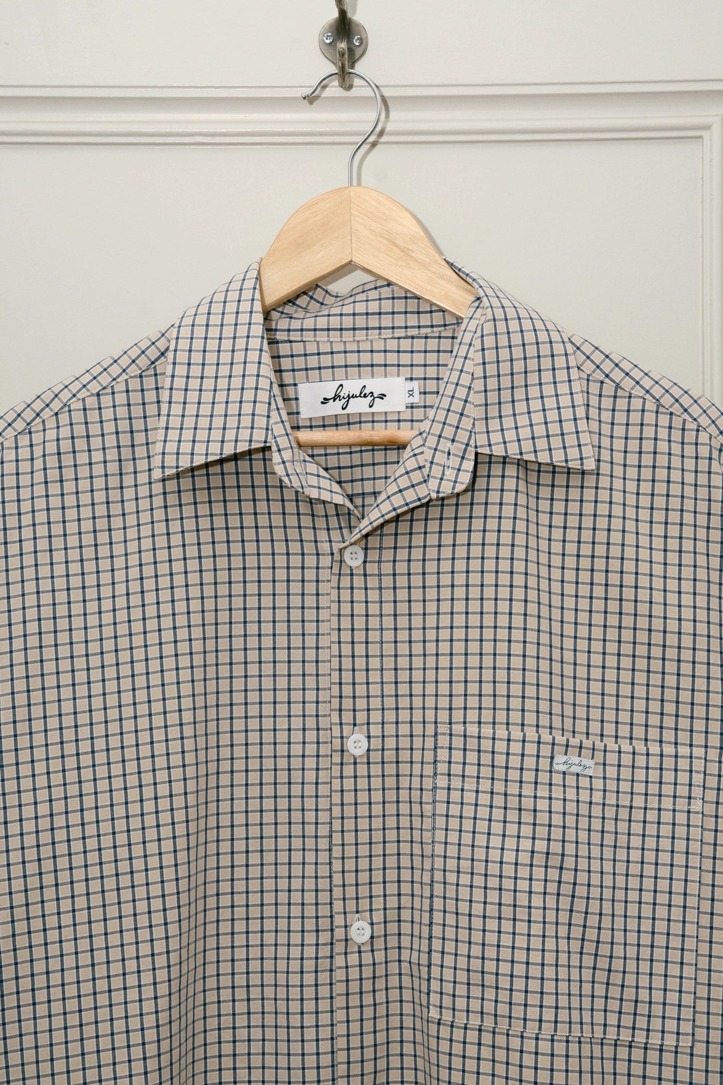 Trev Button Down (Size XL)